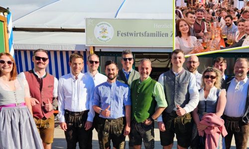 Kumandra Energy fesch in Tracht